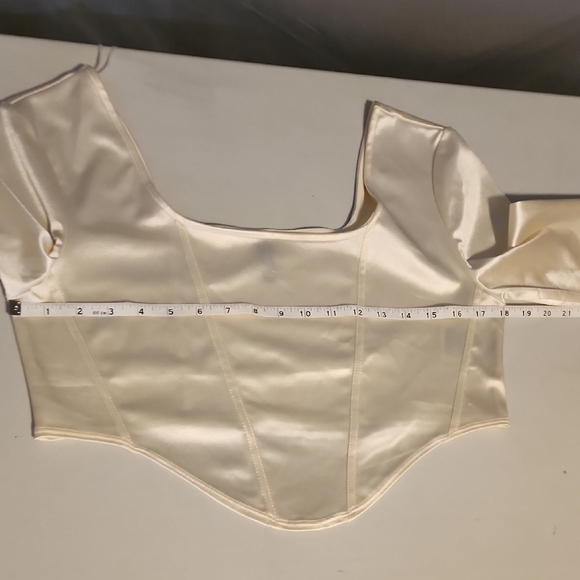 H&M NWOT DIVIDED Cream Satin Top - Picture 4 of 10